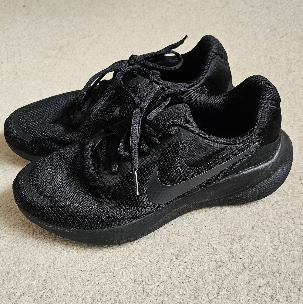 Women's Nike Revolution Black Running Shoes - Excellent Condition